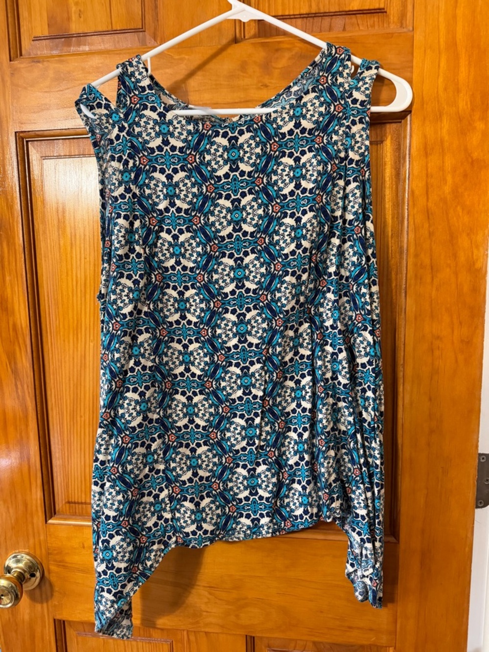 Canyon River Blues Teal and White Geo Print Tank Top